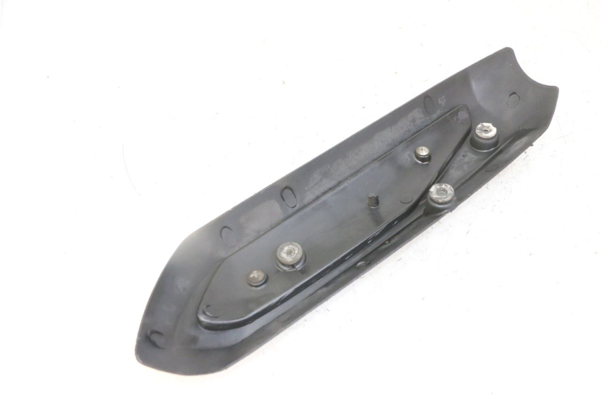 photo de PROTECCION ESCAPE PEUGEOT VIVACITY NEW 4T 50 (2008 - 2017) - Zoom estado de uso