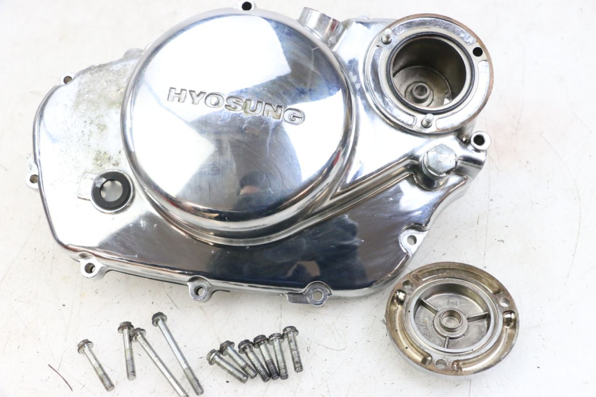 photo de TAPA DE EMBRAGUE HYOSUNG GV AQUILA 125 (2000 - 2009) - Marcados y referencias originales