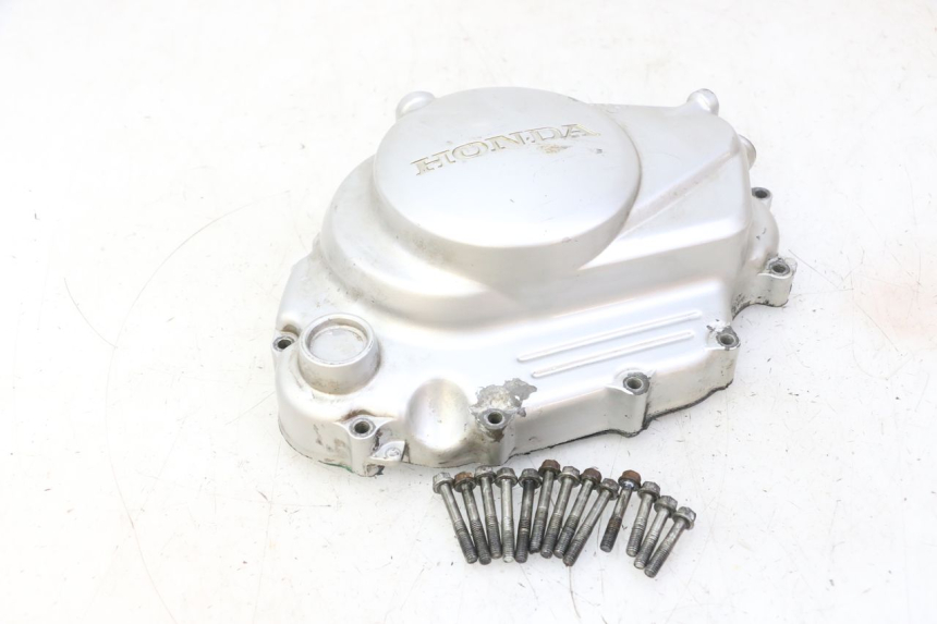 photo de TAPA DE EMBRAGUE HONDA CBF 125 (2009 - 2015) - Primer plano técnico