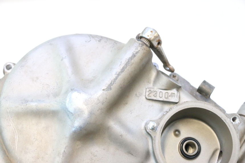 photo de TAPA DE EMBRAGUE SUZUKI DR S 600 (1985 - 1989) - Zoom sobre los componentes