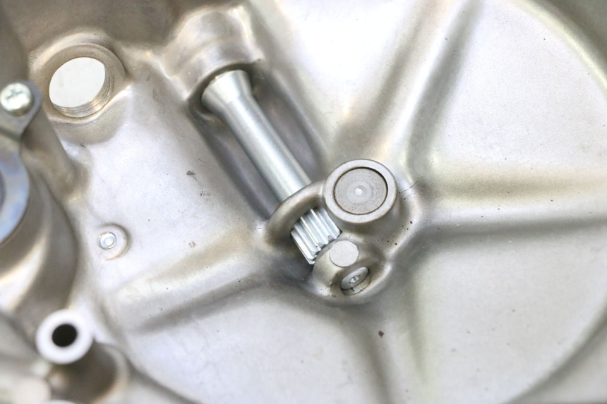 photo de TAPA DE EMBRAGUE SUZUKI DR S 600 (1985 - 1989) - Vista general del producto