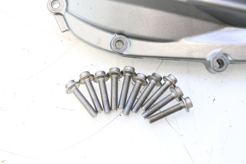 photo de TAPA DE EMBRAGUE YAMAHA FJR 1300 (2001 - 2005) - Detalles de los puntos de fijación