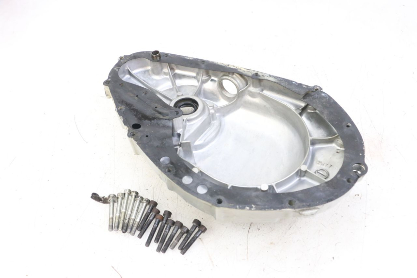 photo de TAPA DE EMBRAGUE SUZUKI GSX E 250 (1982 - 1983) - Primer plano técnico