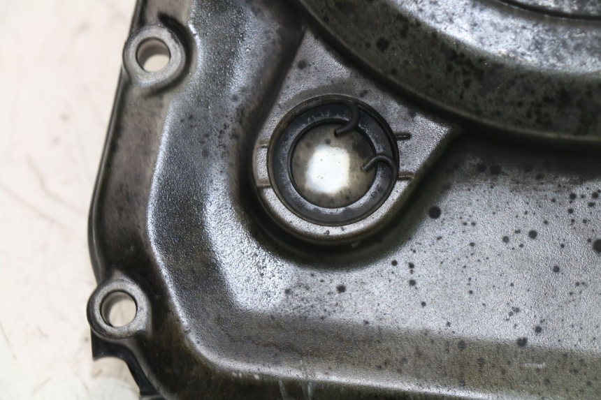 photo de TAPA DE EMBRAGUE KTM DUKE 390 (2013 - 2017) - Detalles de los puntos de fijación