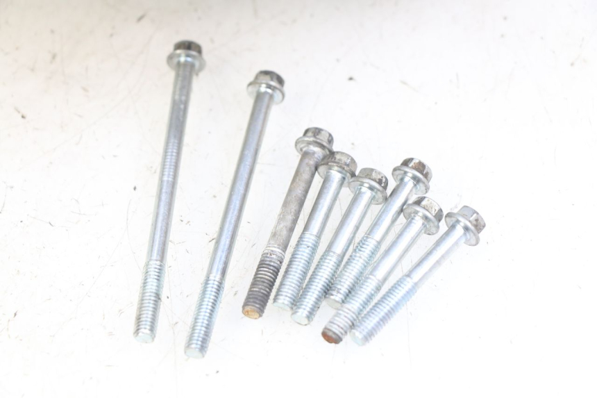 photo de CUBIERTA DE EMBRAGUE YCF PILOT 125 - Marcados y referencias originales