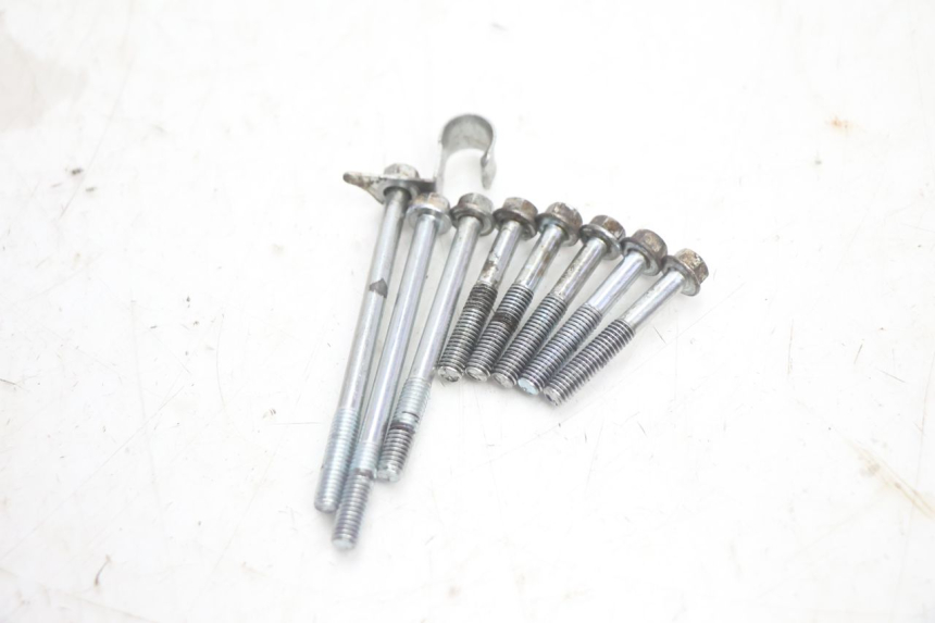 photo de TAPA DE EMBRAGUE APOLLO RFZ 125 - Estado de la superficie y material