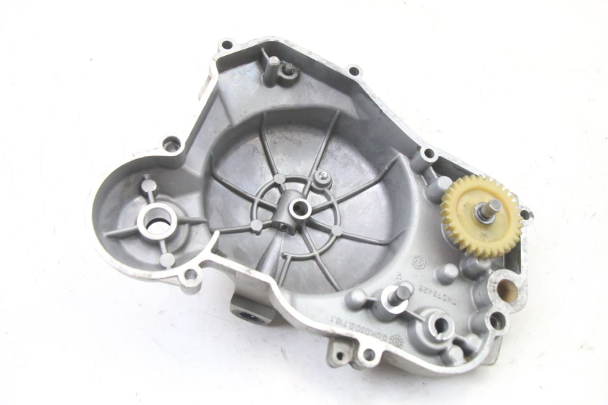 photo de TAPA DE EMBRAGUE DERBI SENDA SM DRD X-TREME 50 (2011 - 2017) - Primer plano técnico