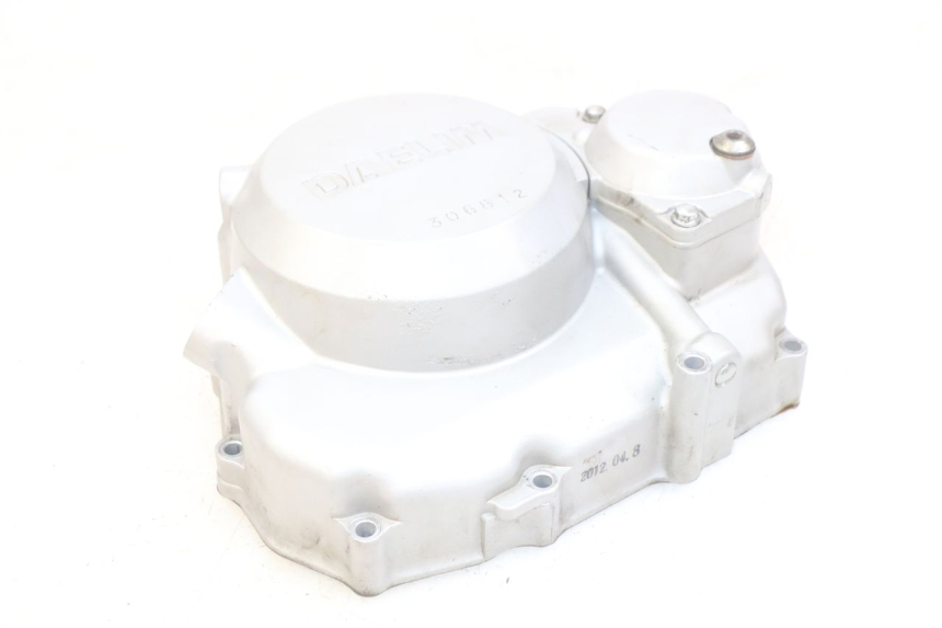 photo de TAPA DEL EMBRAGUE DAELIM VJ ROADWIN FI 125 (2008 - 2017) - Detalles de los puntos de fijación