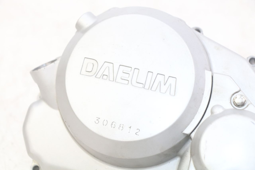 photo de TAPA DEL EMBRAGUE DAELIM VJ ROADWIN FI 125 (2008 - 2017) - Marcados y referencias originales
