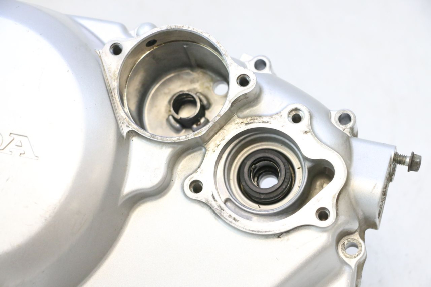 photo de TAPA DE EMBRAGUE HONDA XLV VARADERO 125 (2007 - 2012) - Otra vista del artículo