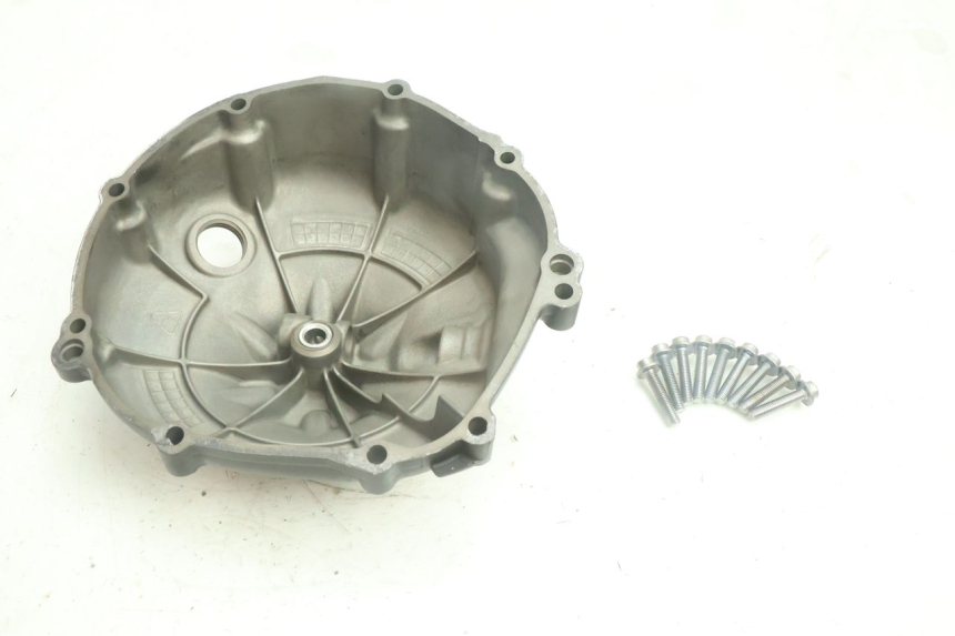 photo de TAPA DE EMBRAGUE YAMAHA YZF R6 600 (2008 - 2009) - Detalles de los puntos de fijación