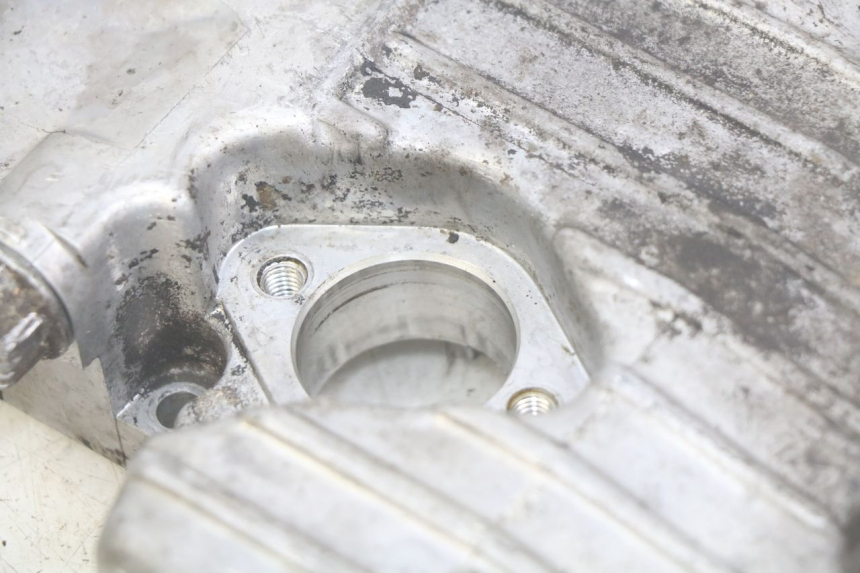 photo de CÁRTER DE ACEITE YAMAHA FZS FAZER 600 (1998 - 2001) - Detalles de los puntos de fijación