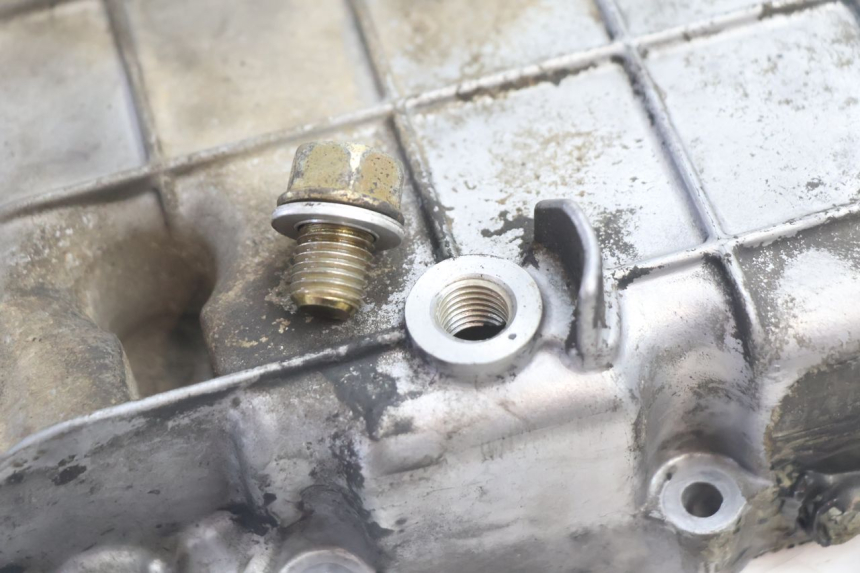 photo de ACEITE PAN HONDA VFR FI RC46 800 (1998 - 2001) - Estado de la superficie y material