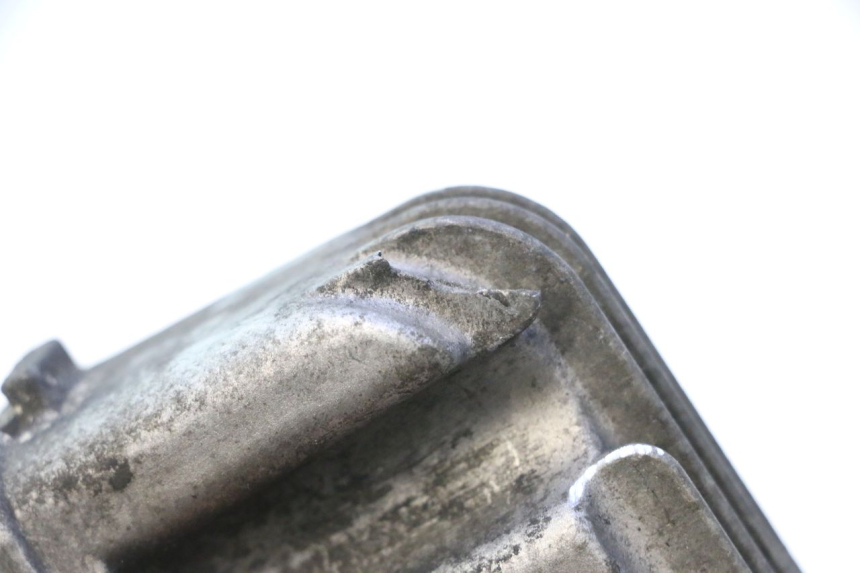photo de CÁRTER DE ACEITE PIAGGIO X9 EVOLUTION 125 (2003 - 2007) - Detalles de los puntos de fijación