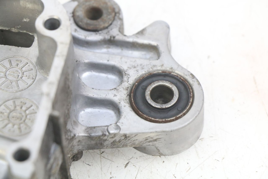 photo de CARTER MOTOR DERECHO KYMCO AGILITY 16+ 4T 50 (2018 - 2023) - Zoom estado de uso