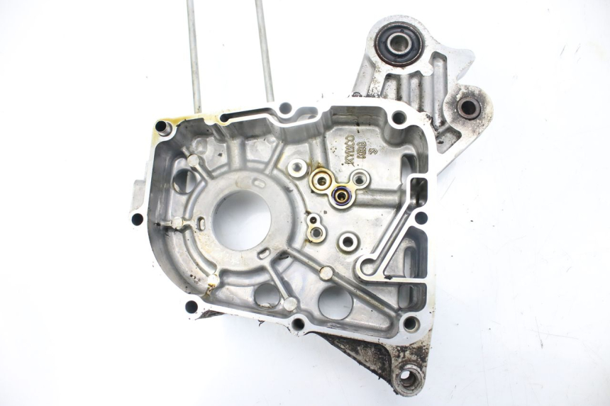 photo de CARTER MOTOR DERECHO KYMCO AGILITY DELIVERY 4T 50 (2018 - 2023) - Primer plano técnico