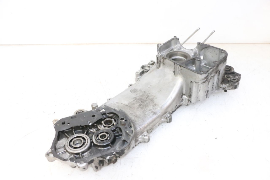 photo de CARTER IZQUIERDO KYMCO AGILITY 4T 50 (2005 - 2018) - Detalle de la pieza