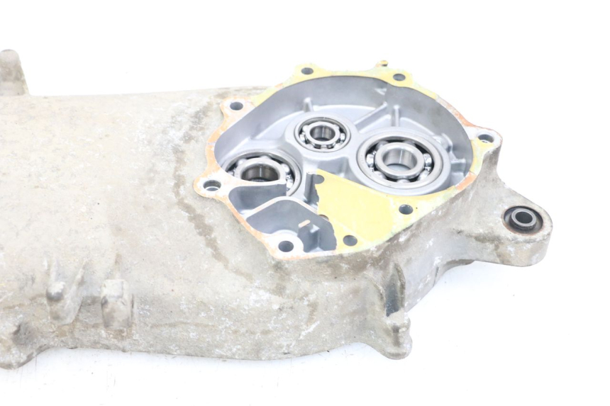 photo de CARTER IZQUIERDO HONDA FES PANTHEON 2T 125 (1998 - 2002) - Detalles de los puntos de fijación