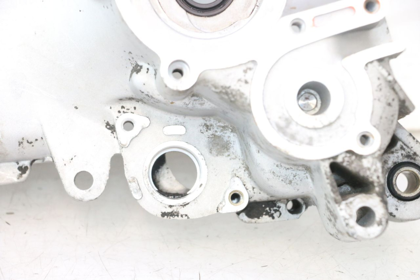 photo de CARTER IZQUIERDO PIAGGIO FLY 2T 50 (2004 - 2017) - Primer plano técnico