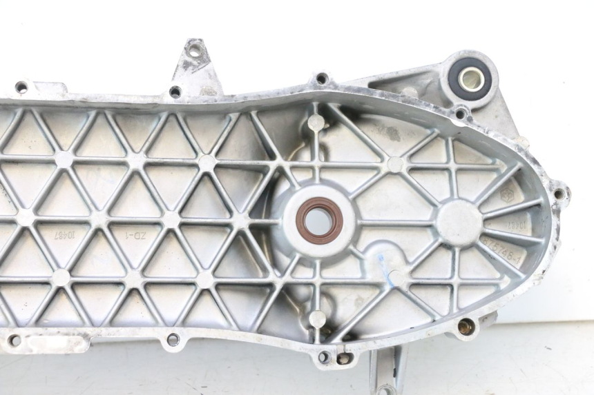 photo de CARTER IZQUIERDO PIAGGIO FLY 2T 50 (2004 - 2017) - Detalles de los puntos de fijación