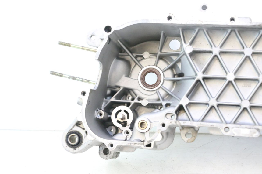 photo de CARTER IZQUIERDO PIAGGIO FLY 2T 50 (2004 - 2017) - Recambio usado revisado