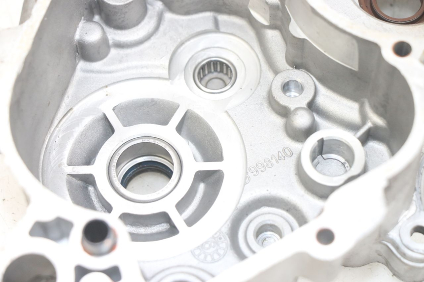 photo de CARTER IZQUIERDO DEL MOTOR GILERA RK 50 (1996 - 1999) - Zoom estado de uso