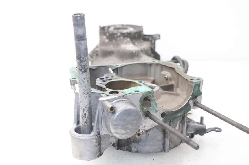 photo de CARTER IZQUIERDO APRILIA SCARABEO GT 125 (1999 - 2007) - Estado de la superficie y material