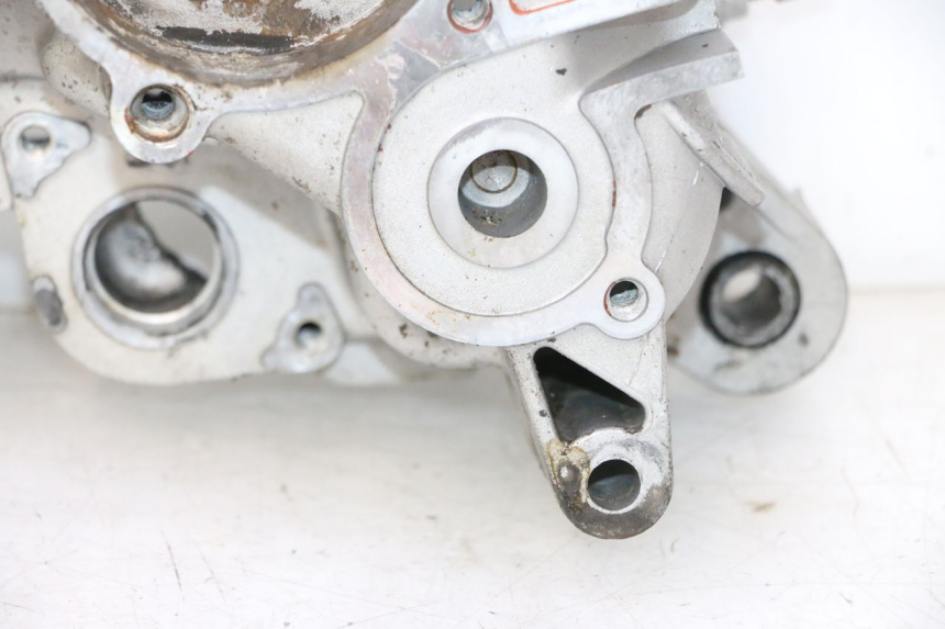 photo de CARTER IZQUIERDO APRILIA SR 2T 50 (2012 - 2017) - Estado de la superficie y material