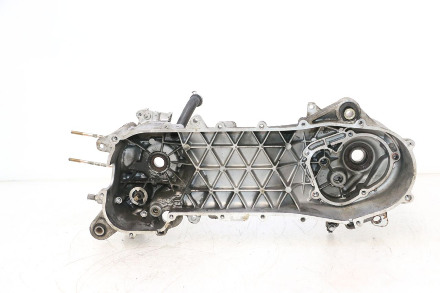 photo de CARTER IZQUIERDO PIAGGIO TYPHOON 50 (2000 - 2009) - Vista general del producto