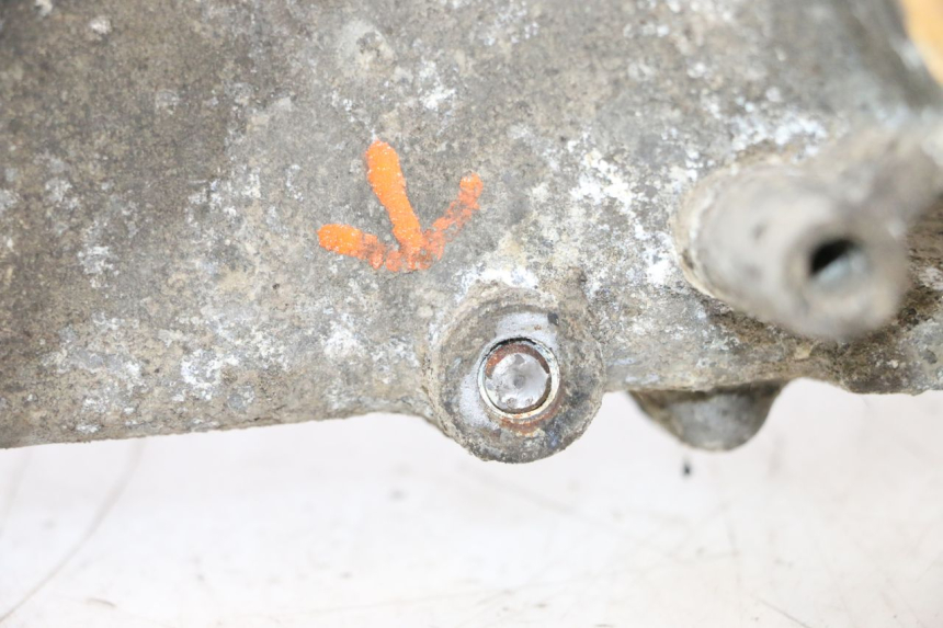 photo de CARTER IZQUIERDO PEUGEOT VIVACITY 50 (1998 - 2003) - Primer plano técnico