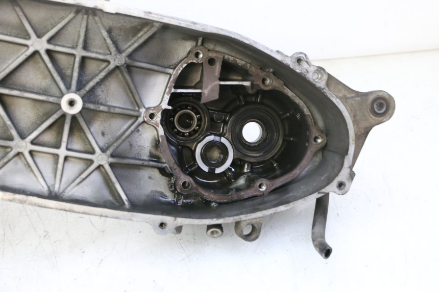 photo de CARTER IZQUIERDO YAMAHA X-MAX XMAX 125 (2010 - 2013) - Zoom sobre los componentes