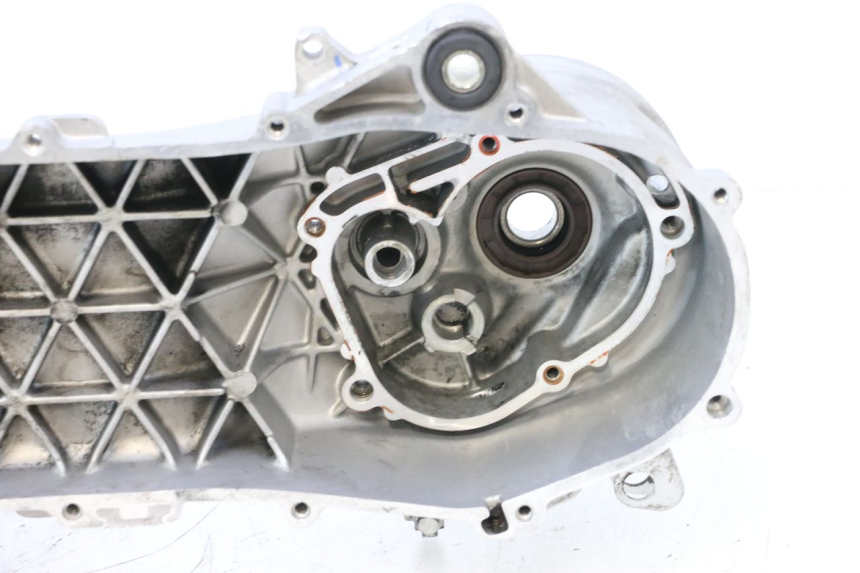 photo de CARTER IZQUIERDO PIAGGIO ZIP 2T 50 (2009 - 2019) - Zoom sobre los componentes