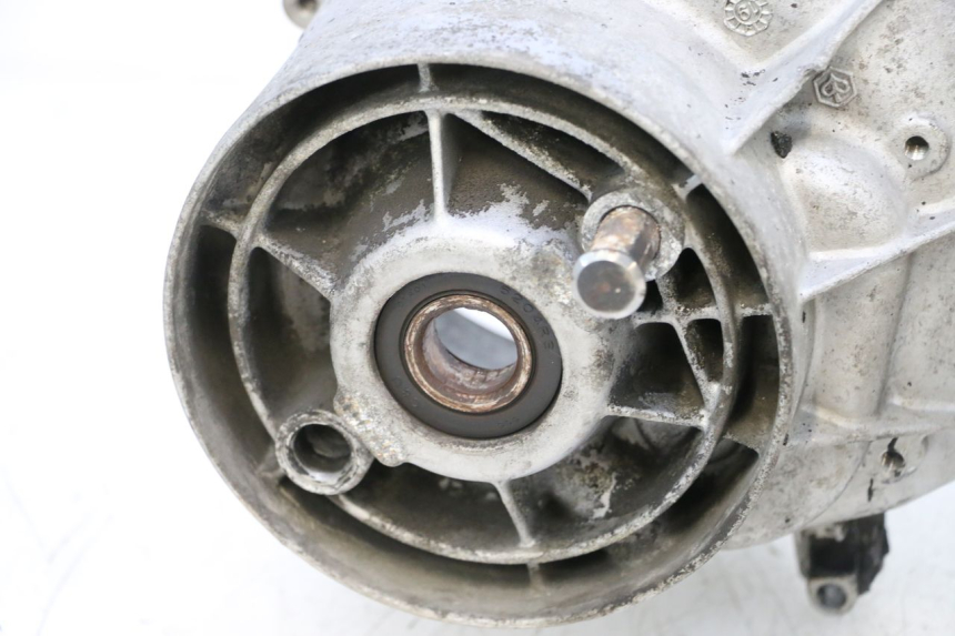 photo de CARTER IZQUIERDO PIAGGIO ZIP 4T 50 (2018 - 2020) - Detalles de los puntos de fijación