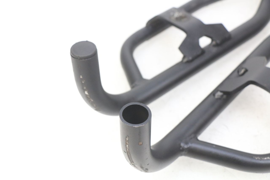 photo de CUBIERTA PROTECTORA DEL CILINDRO HONDA CB R 1000 (2018 - 2023) - Detalle de la pieza