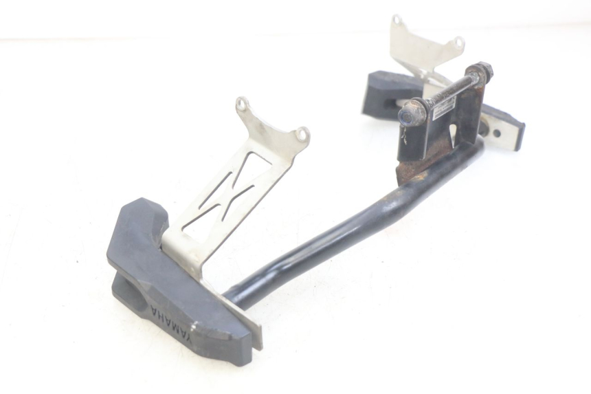 photo de CUBIERTA PROTECTORA DEL CILINDRO YAMAHA MT ABS 125 (2014 - 2018) - Otra perspectiva