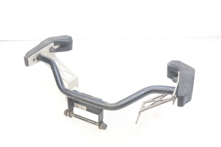 photo de CUBIERTA PROTECTORA DEL CILINDRO YAMAHA MT ABS 125 (2014 - 2018) - Detalles de los puntos de fijación