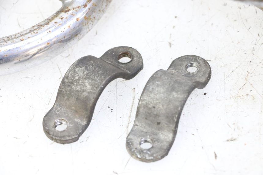 photo de PROTECTOR MOTOR YAMAHA XJN DIVERSION 600 (2000 - 2003) - Primer plano de alta resolución