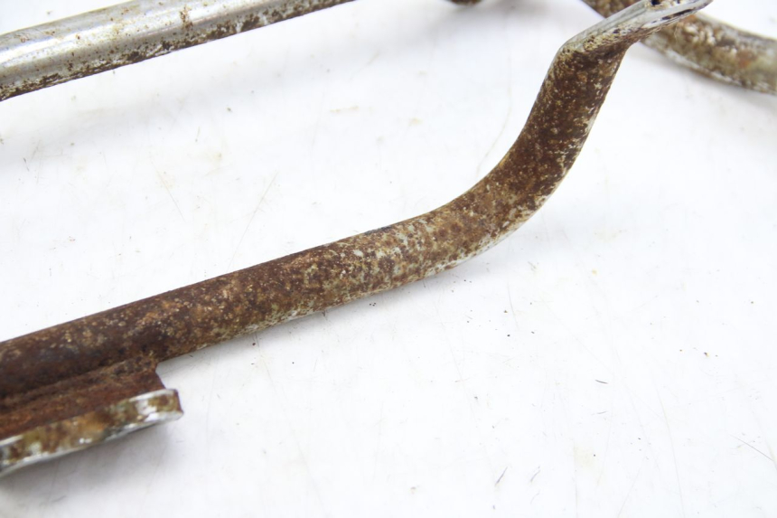 photo de CUBIERTA PROTECTORA DEL CILINDRO YAMAHA XV VIRAGO 750 (1984 - 1998) - Detalles de los puntos de fijación