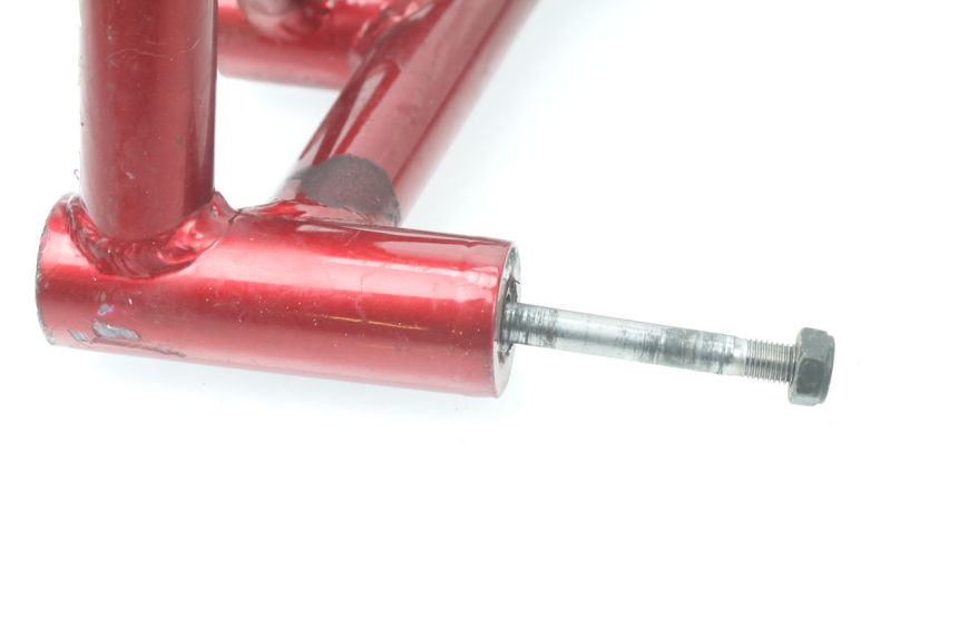 photo de PROTECTOR MOTOR KAWASAKI ZX-6R ZX6R 636 (2003 - 2004) - Primer plano de alta resolución