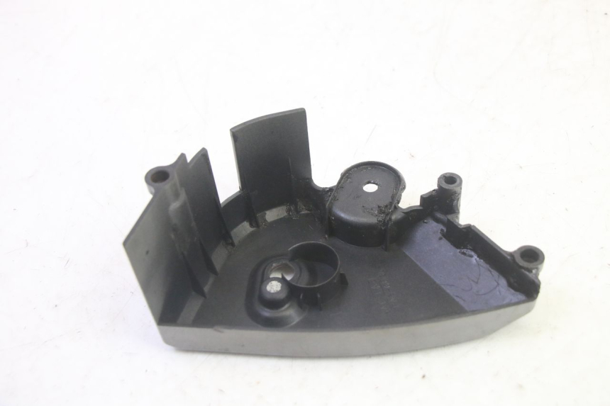 photo de TAPA PINON SUZUKI DL V STROM 1000 (2002 - 2007) - Detalles de los puntos de fijación