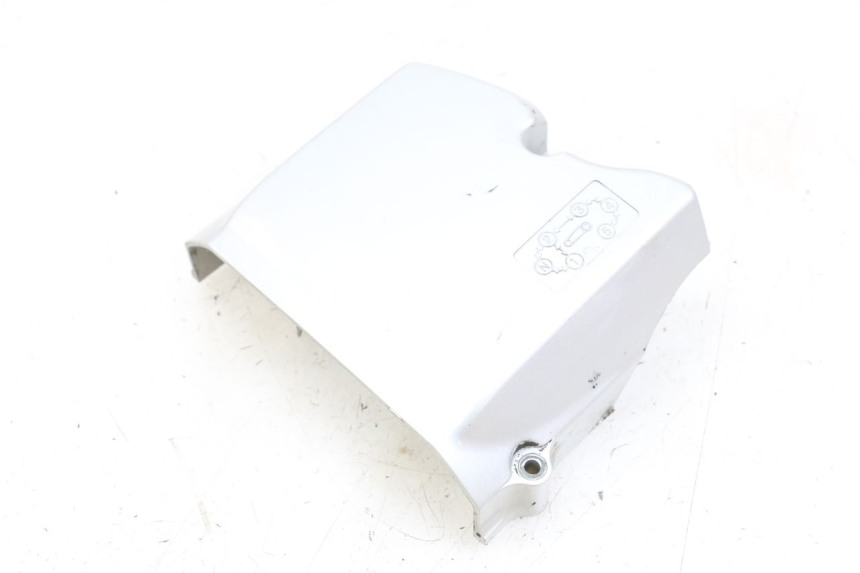 photo de TAPA PINON SUZUKI GZ MARAUDER 125 (1998 - 2004) - Primer plano técnico