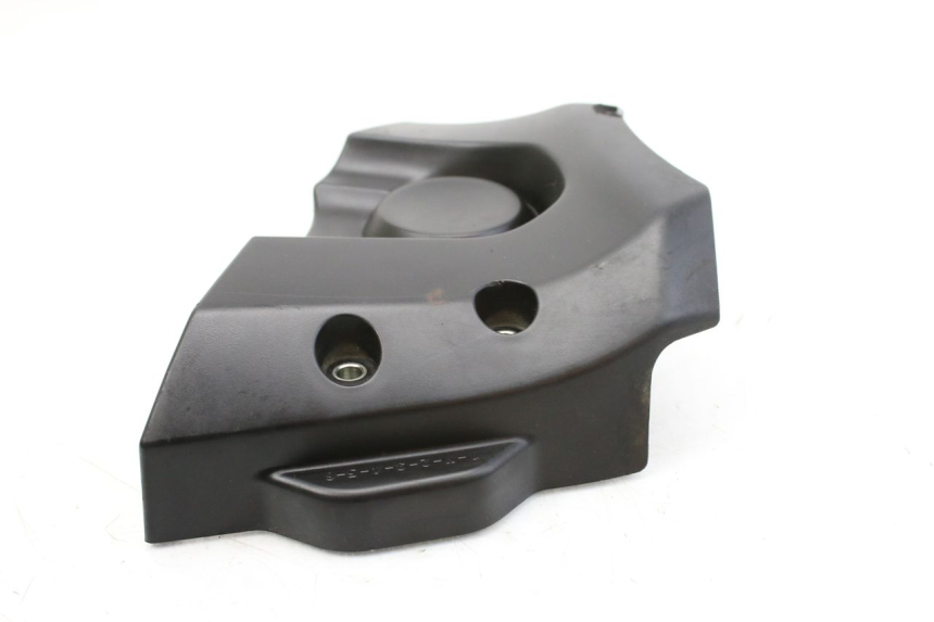 photo de CUBIERTA DEL PIÑÓN YAMAHA MT-07 MT07 700 (2018 - 2020) - Primer plano técnico