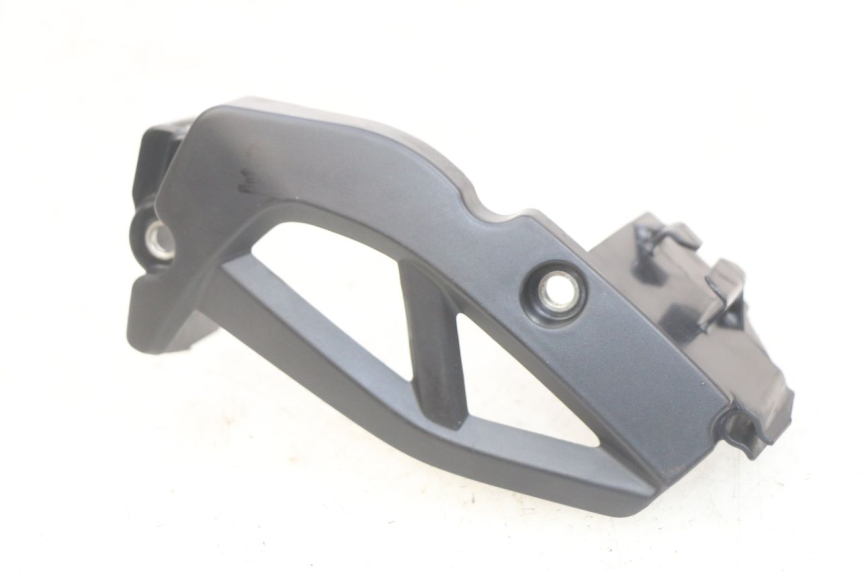 photo de CUBIERTA DEL PIÑÓN YAMAHA MT ABS 125 (2014 - 2018) - Detalle de la pieza