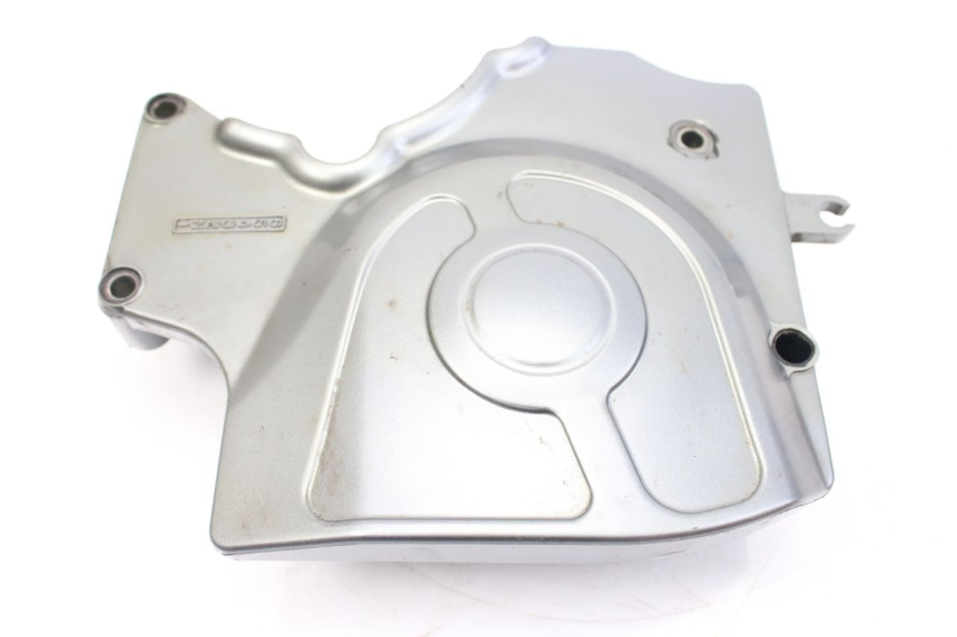photo de CUBIERTA DEL PIÑÓN KAWASAKI ZZR 600 (1995 - 2004) - Primer plano técnico