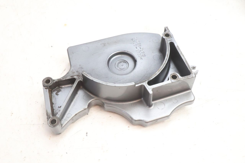 photo de CUBIERTA DEL PIÑÓN KAWASAKI ZZR 600 (1995 - 2004) - Primer plano técnico