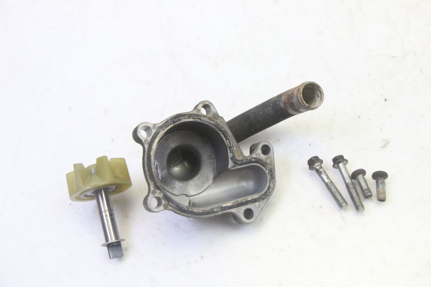 photo de TAPA BOMBA AGUA SUZUKI BURGMAN 125 (2007 - 2014) - Zoom estado de uso