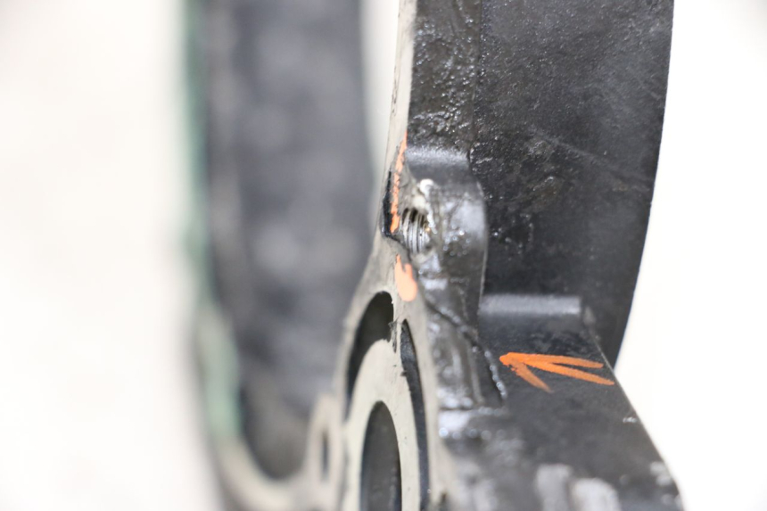 photo de TAPA BOMBA AGUA CAGIVA SUPER CITY 125 (1992 - 1997) - Zoom estado de uso