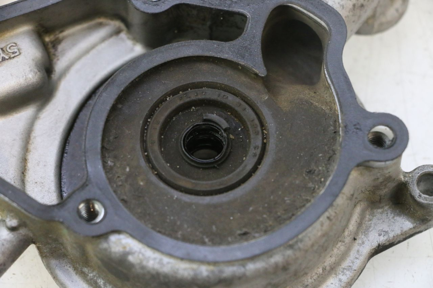 photo de TAPA BOMBA AGUA YAMAHA X-MAX XMAX 125 (2010 - 2013) - Recambio usado revisado
