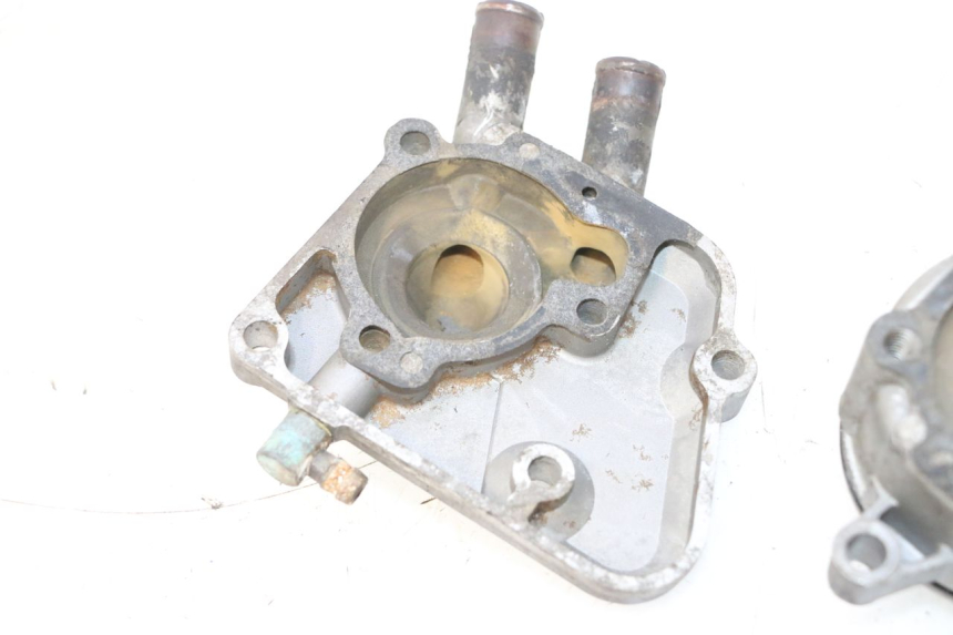 photo de TAPA BOMBA AGUA YAMAHA YP MAJESTY 125 (1998 - 2001) - Detalles de los puntos de fijación