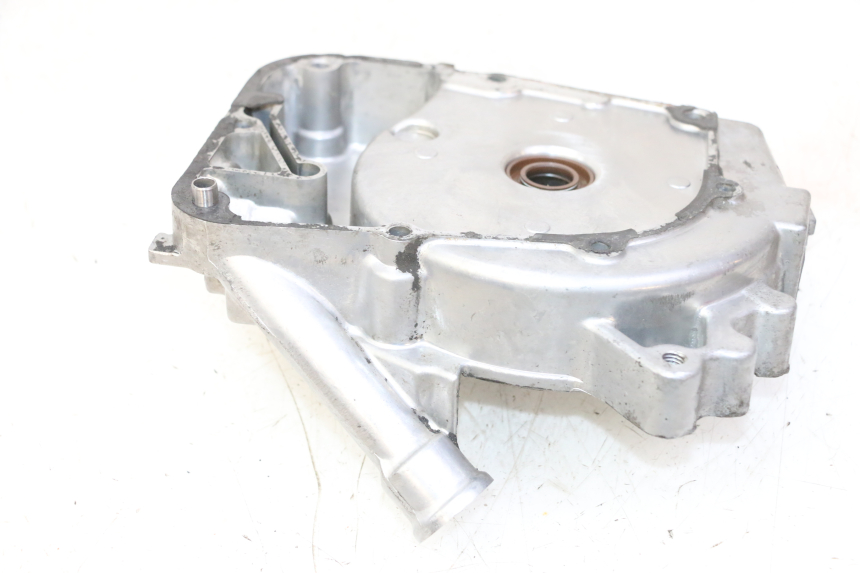 photo de CÁRTER DEL ESTATOR KYMCO AGILITY 4T 50 (2005 - 2018) - Detalles de los puntos de fijación